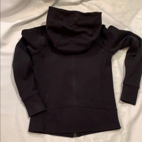 Lululemon Scuba hoodie - Picture 5 of 5